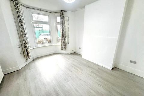 4 bedroom house to rent, Essex Road, Manor Park