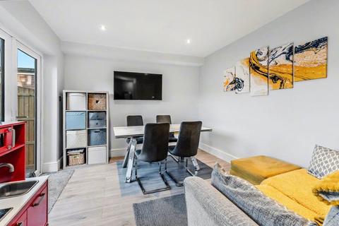 undefined, Kirkdale Drive, Leeds, West Yorkshire