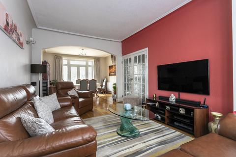 4 bedroom terraced house for sale, Canterbury Avenue, Ilford
