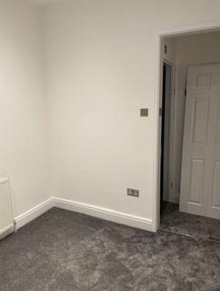 1 bedroom in a house share to rent, Warrington Road, Harrow