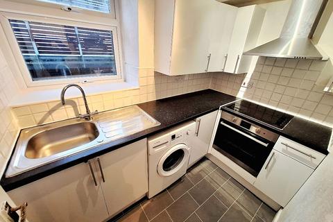 1 bedroom apartment to rent, Demesne Road, Whalley Range, Manchester, M16