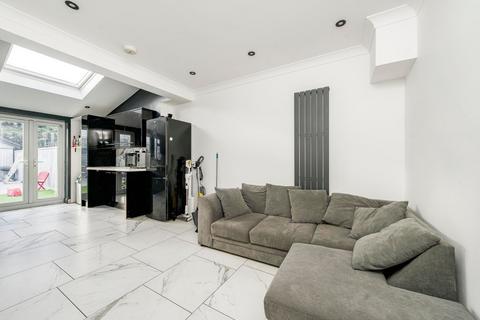 House share to rent, Spelthorne Lane, Ashford