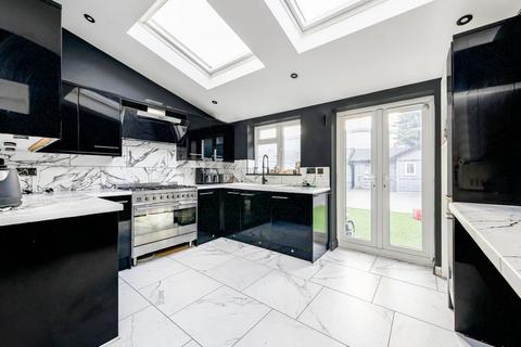 House share to rent, Spelthorne Lane, Ashford