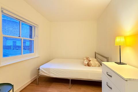 undefined, Pembroke Road, London, W8