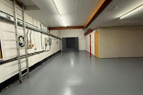 Warehouse to rent, Palmers Rd Emsworth PO10 7DH