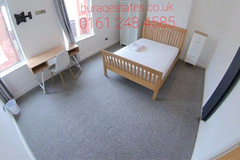 6 bedroom house to rent, 11a Upper West Grove, Manchester M13
