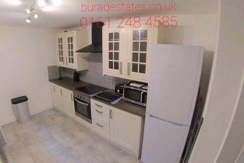 6 bedroom house to rent, 11a Upper West Grove, Manchester M13