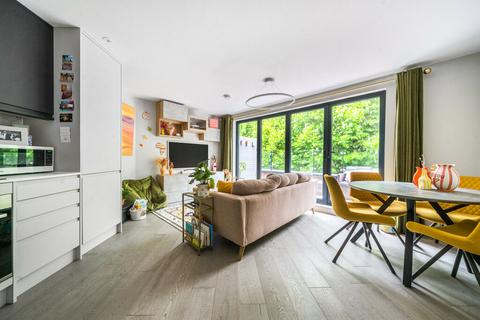 undefined, 136 Barrowgate Road, London W4