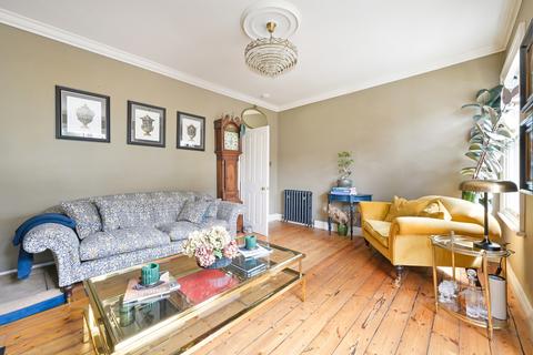 undefined, Latimer Road, SW19