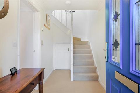 3 bedroom semi-detached house for sale, Kenny Drive, Carshalton