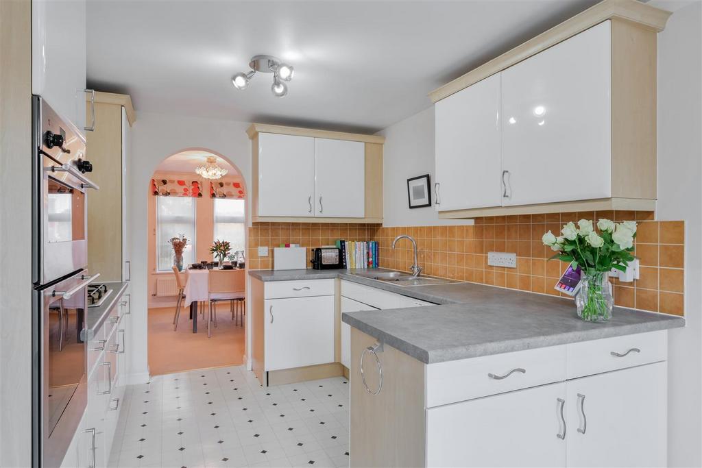 KENNEY DRIVE, (28 FROM 47)-5.jpg