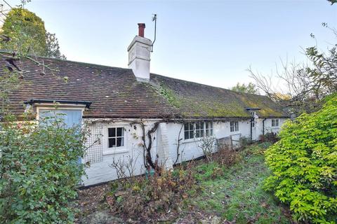 1 bedroom detached bungalow for sale, Catts Hill, Stone