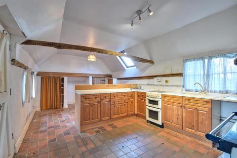 1 bedroom detached bungalow for sale, Catts Hill, Stone