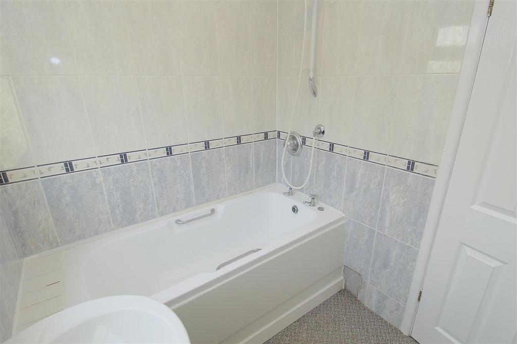 Bath1.JPG