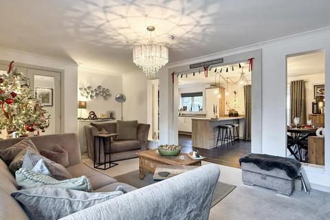 undefined, Greenfield Court, Elgin