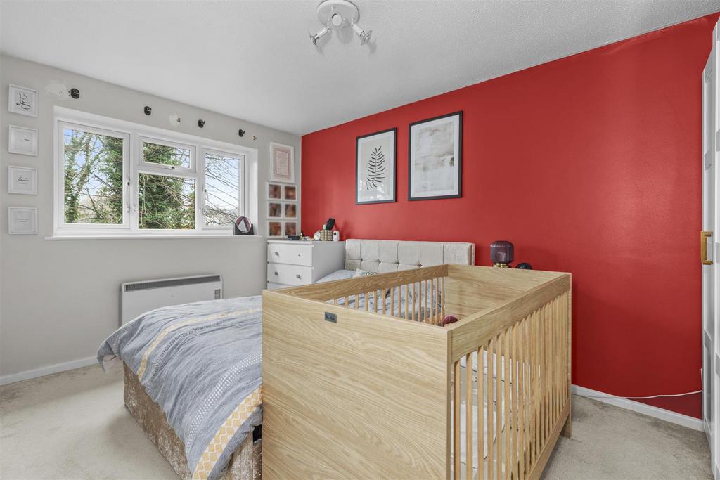 17 Kaybridge Close, HP13 7 HF-1.jpg