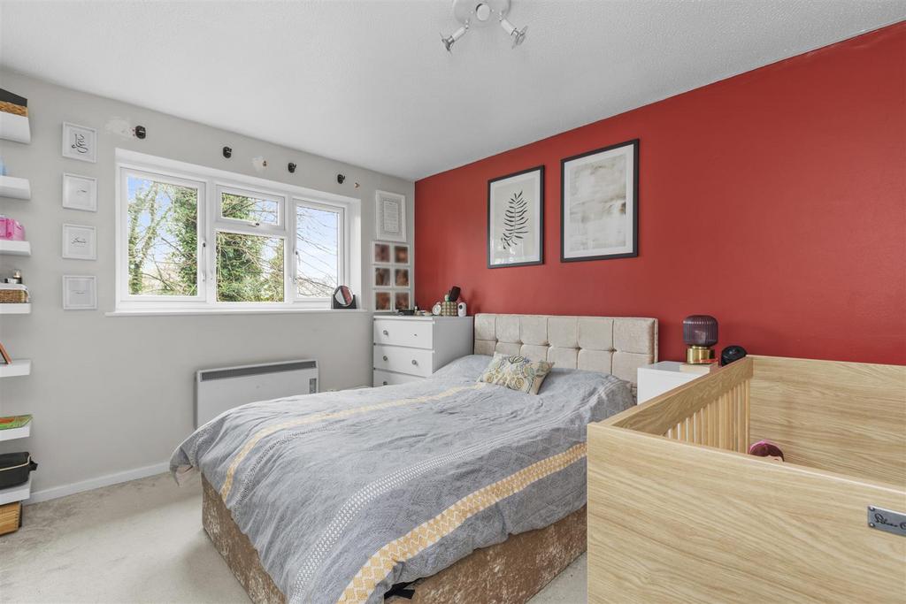 17 Kaybridge Close, HP13 7 HF-2.jpg