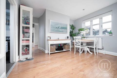 2 bedroom maisonette for sale, Addison Way, London NW11