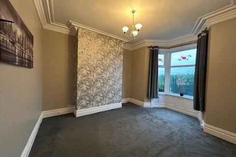 3 bedroom terraced house for sale, Huddersfield Road, Wyke, Bradford, BD12