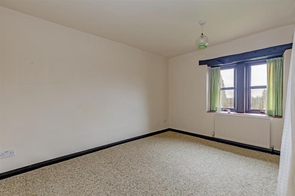 Bedroom 2-1.jpg