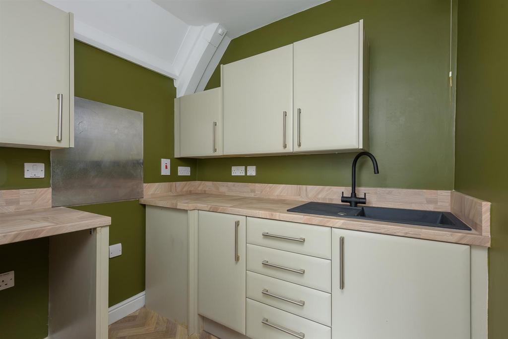 Untitled (3 of 7).jpg