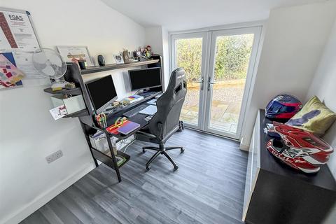 3 bedroom semi-detached house for sale, Ellesmere Road, St. Martins, Oswestry