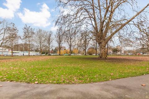 2 bedroom flat to rent, Lower Ham Road, Kingston Upon Thames KT2