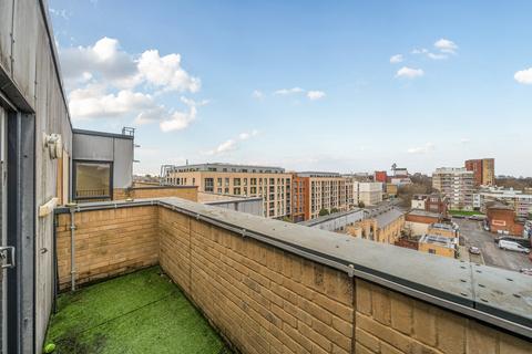 undefined, Queensway, Southampton, Hampshire, SO14