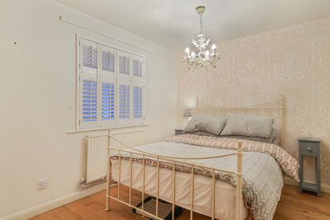 2 bedroom semi-detached house for sale, Dean Close, Doncaster, DN11