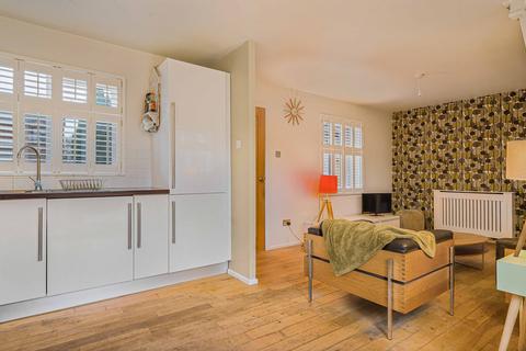 Dean Close, Doncaster, DN11