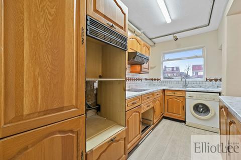 3 bedroom terraced house for sale, Warden Avenue, Harrow HA2