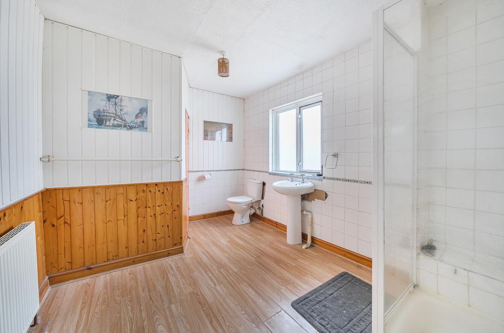 1384880-5-692daec...