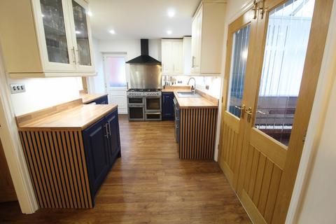 4 bedroom detached house for sale, Mallards Reach, Romiley