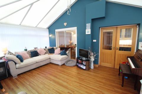 4 bedroom detached house for sale, Mallards Reach, Romiley