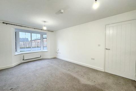 4 bedroom detached house to rent, Swanage Close, Cottam, Lancashire, PR4 0QS