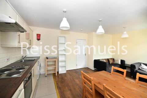 undefined, Patmore Estate, Battersea, London SW8