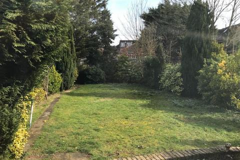 undefined, Sunny Gardens Road, London