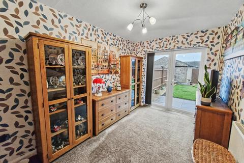 2 bedroom semi-detached bungalow for sale, 3 Fay Close, Woodford Halse, NN11 3QY
