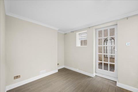 undefined, Clarendon Road, Kensington And Chelsea, W11