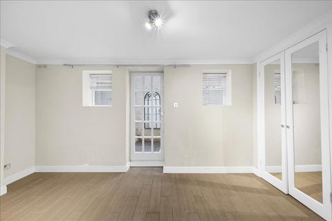 undefined, Clarendon Road, Kensington And Chelsea, W11