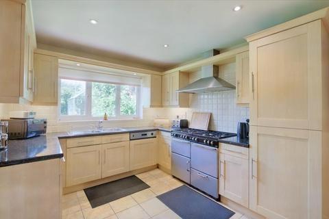 4 bedroom detached house for sale, Simons Close, Broughton Hackett, Worcester, WR7