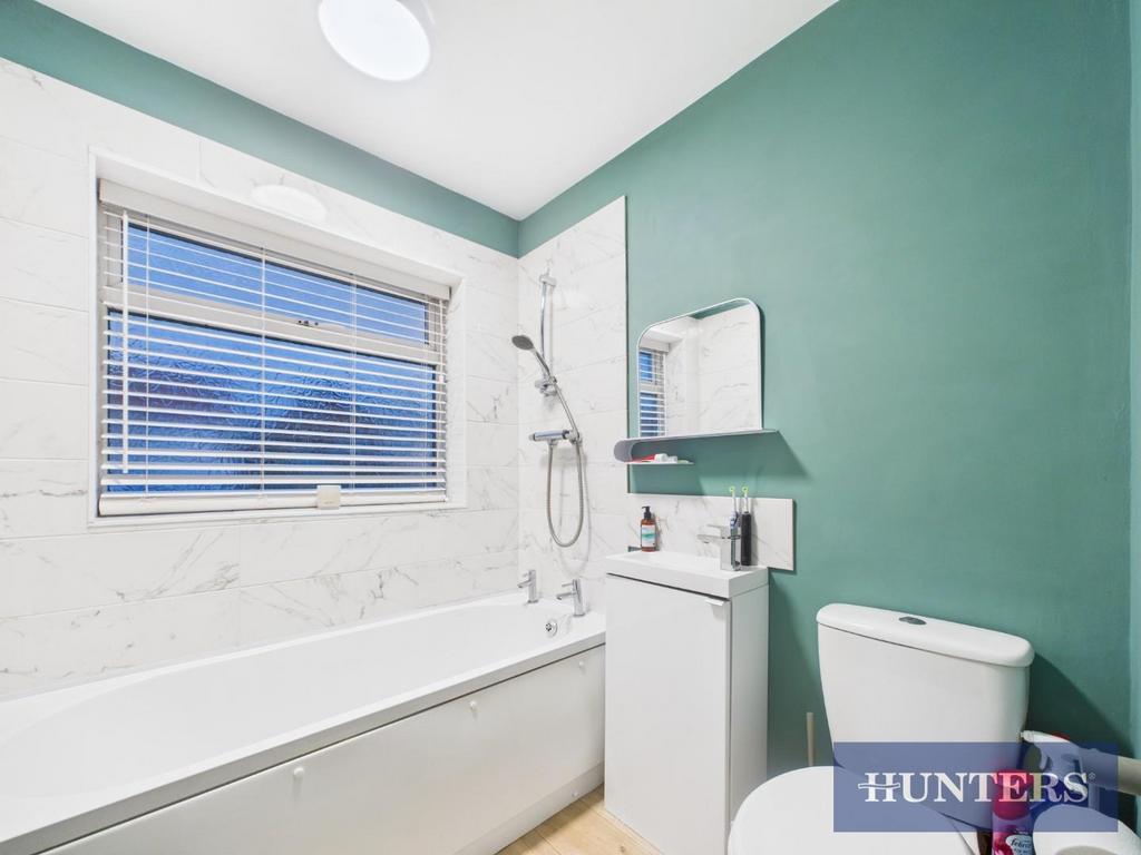 CAM01494 G0-PR0477-STILL009.jpg