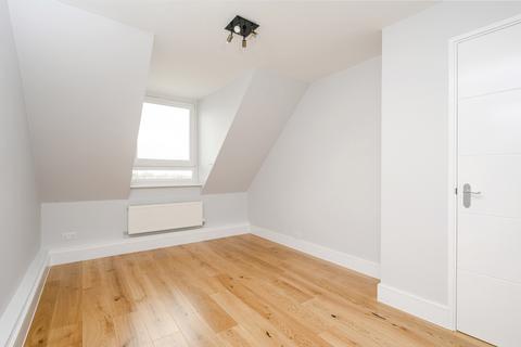 undefined, Manningtree Close, London SW19