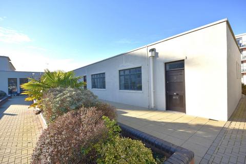 undefined, The Courtlands, Hayes Road, Sully, Penarth, CF64 5QG