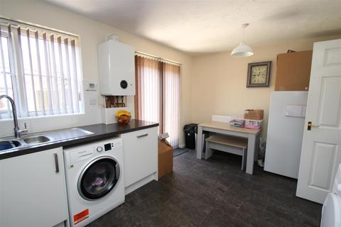 3 bedroom house to rent, Clifford Avenue, Walton Cardiff, Tewkesbury