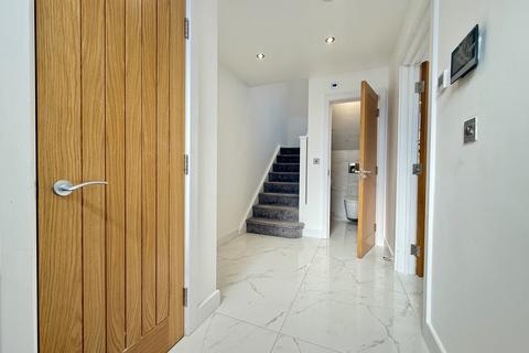 2 bedroom house for sale, Great Warley Street, Great Warley, Brentwood CM13