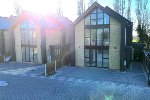 4 bedroom detached house for sale, Great Warley Street, Great Warley, Brentwood CM13