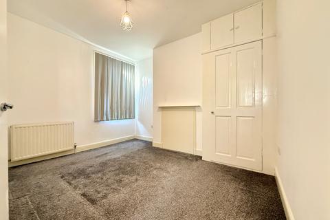 undefined, Romford RM1