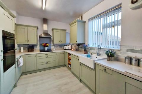 3 bedroom end of terrace house for sale, Edgeware Road, Eccles, M30