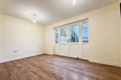 undefined, Easingwold Gardens, Bedfordshire LU1